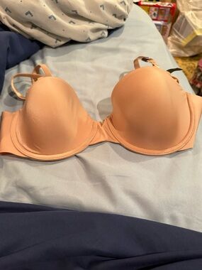 NWT Victoria’s Secret Multi-Way Nude Bra Size 36C